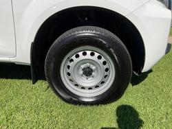 2024 Nissan Navara SL