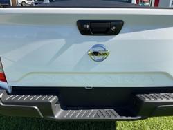 2024 Nissan Navara SL