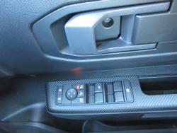 2026 Nissan Navara ST