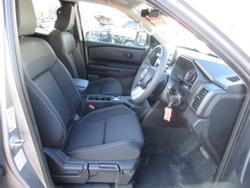 2026 Nissan Navara ST