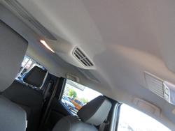 2026 Nissan Navara ST