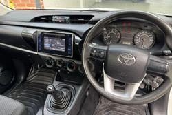 2016 Toyota Hilux Workmate TGN121R 4x2 Glacier White