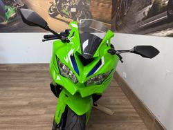 2026 Kawasaki NINJA 400 ZX-4RR KRT GREEN