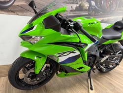 2026 Kawasaki NINJA 400 ZX-4RR KRT GREEN