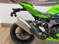 2026 Kawasaki NINJA 400 ZX-4RR KRT GREEN
