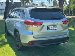 2019 Toyota Kluger Black Edition