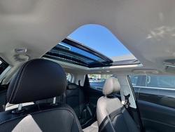 2025 Mahindra XUV3XO AX7L