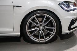 2017 Volkswagen Golf R Wolfsburg Edition