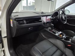 2023 Porsche Macan T