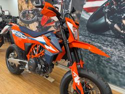2024 Ktm 690 SMC R ORANGE