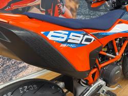 2024 Ktm 690 SMC R ORANGE