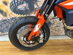 2024 Ktm 690 SMC R ORANGE
