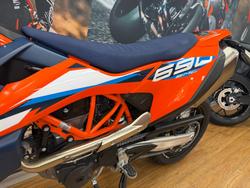 2024 Ktm 690 SMC R ORANGE