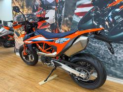 2024 Ktm 690 SMC R ORANGE