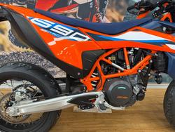 2024 Ktm 690 SMC R ORANGE