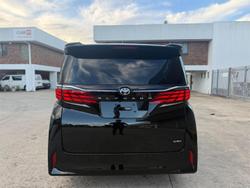 2025 Toyota Alphard Hybrid Z