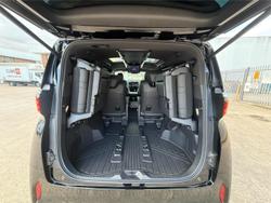 2025 Toyota Alphard Hybrid Z