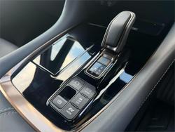 2025 Toyota Alphard Hybrid Z