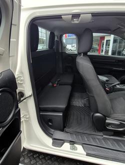 2021 Toyota Hilux SR