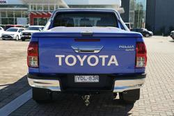 2016 Toyota Hilux SR5