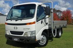 2001 Hino DUTRO Mono White