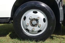 2001 Hino DUTRO Mono White