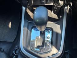 2021 Nissan Navara SL