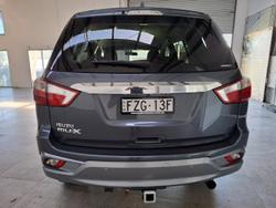 2017 Isuzu MU-X LS-U