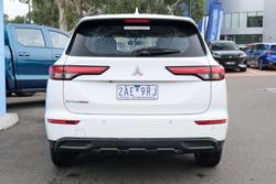 2024 Mitsubishi Outlander ES