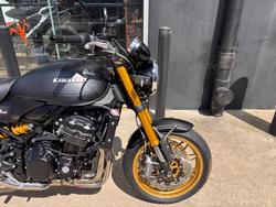 2025 Kawasaki Z900RS SE BLACK