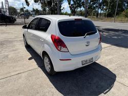 2012 HYUNDAI i20 ACTIVE PB MY12 White