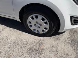 2012 HYUNDAI i20 ACTIVE PB MY12 White