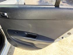 2012 HYUNDAI i20 ACTIVE PB MY12 White