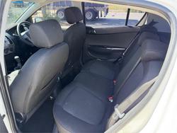 2012 HYUNDAI i20 ACTIVE PB MY12 White