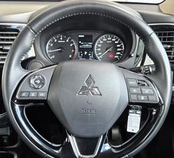 2020 Mitsubishi Outlander ES