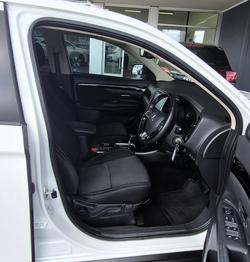 2020 Mitsubishi Outlander ES