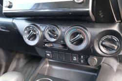 2024 Toyota Hilux SR 48V