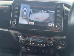 2023 Toyota Hilux SR5