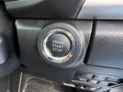 2023 Toyota Hilux SR5