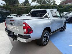 2023 Toyota Hilux SR5