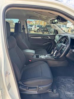 2021 Isuzu MU-X LS-U MY21 4x2 Mineral White