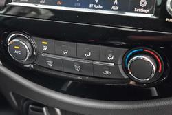 2019 Nissan Navara SL