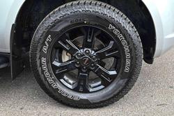2019 Nissan Navara SL