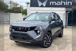 2025 Mahindra XUV3XO AX7L
