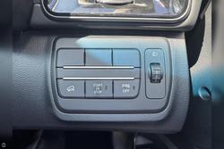 2025 Mahindra XUV3XO AX7L