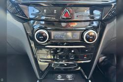 2025 Mahindra XUV3XO AX7L