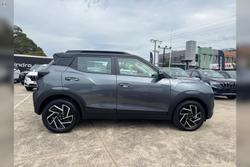 2025 Mahindra XUV3XO AX7L