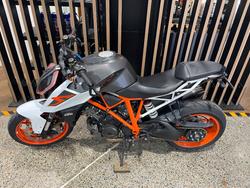 2017 Ktm 1290 SUPER DUKE R White/Grey