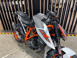 2017 Ktm 1290 SUPER DUKE R White/Grey