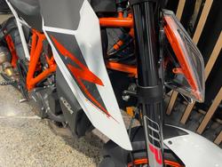 2017 Ktm 1290 SUPER DUKE R White/Grey